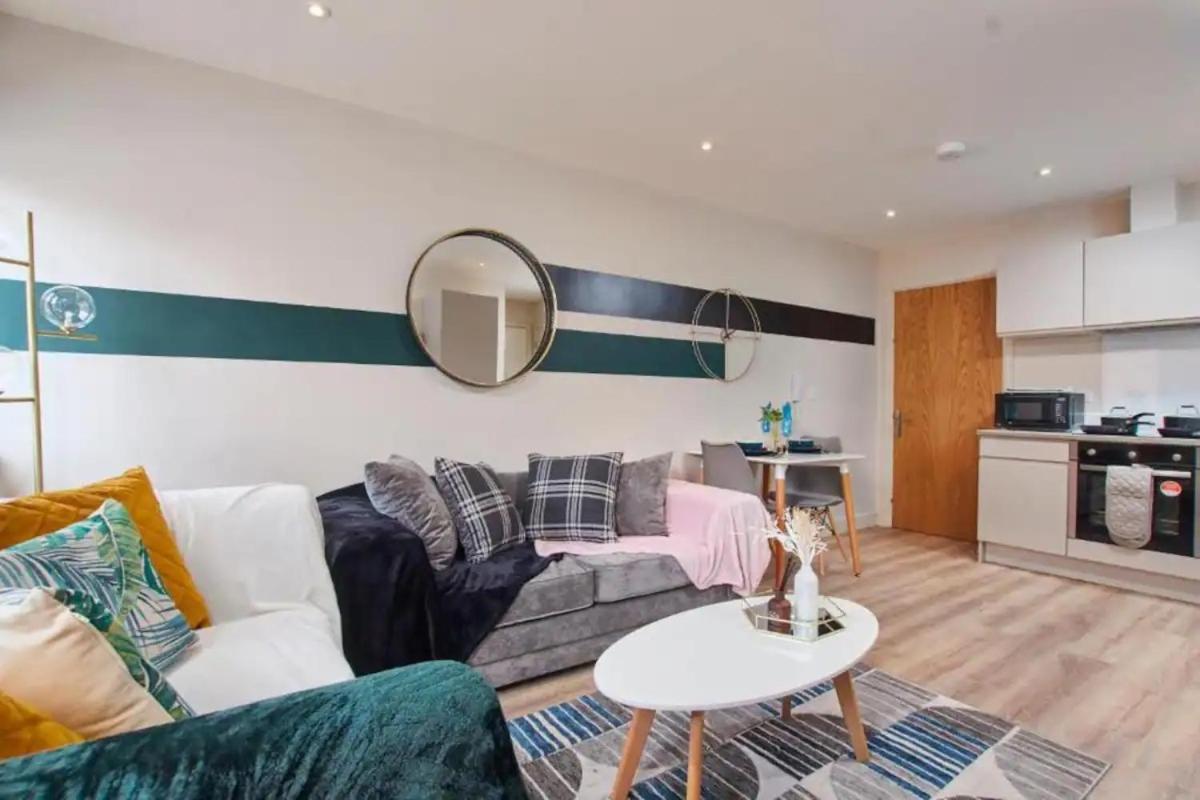 Beautiful 1 Bedroom Flat In Leeds - Sleeps 4 Екстериор снимка