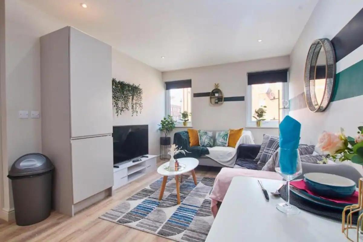 Beautiful 1 Bedroom Flat In Leeds - Sleeps 4 Екстериор снимка